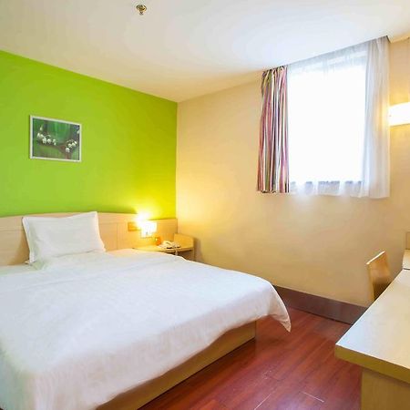 7Days Inn Foshan Coach Terminal Zimmer foto